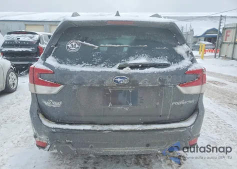 2021 Subaru Forester Limited z USA, uszkodzony, nr VIN JF2SKAUC9MH578040